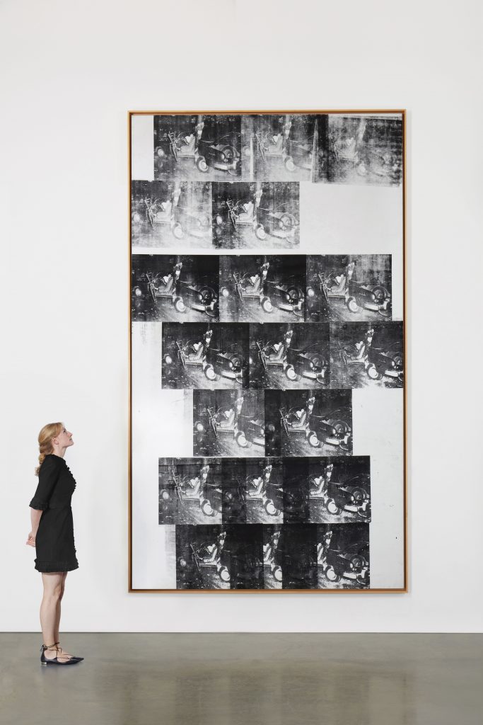 Andy Warhol, White Disaster [White Car Crash 19 Times], 1963 - $ 85,4 milioni