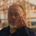 Ai Weiwei e il dito medio