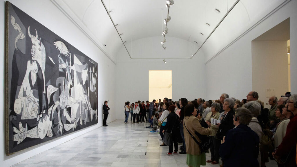 La Guernica di Pablo Picasso esposta al Museo Reina Sofia a Madrid