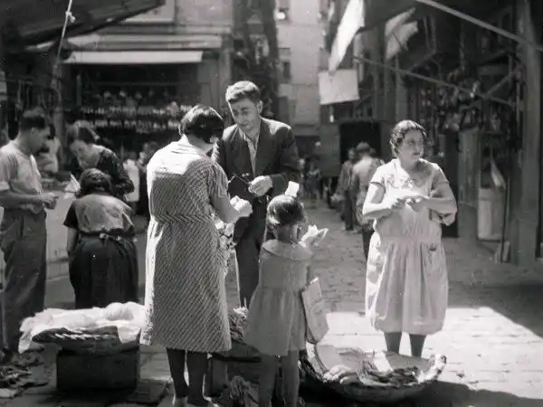 Dora Maar, Al mercato, 1934