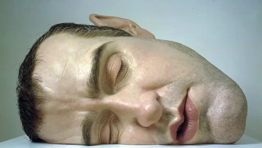 Ron Mueck e le sue sculture iperrealiste